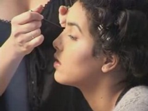 Les coulisses de la séance de shooting avec Hafsia Herzi