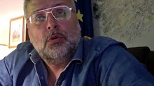 Ο καλλίφωνος Γιάννης Καλλιάνος ερμηνεύει Πάριο