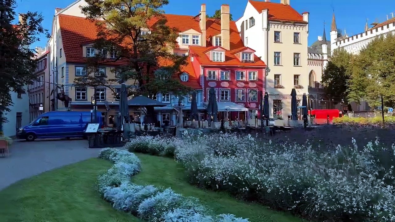 Sunny Day in Riga, Latvia 🇱🇻 Walking Tour | 4K 60fps