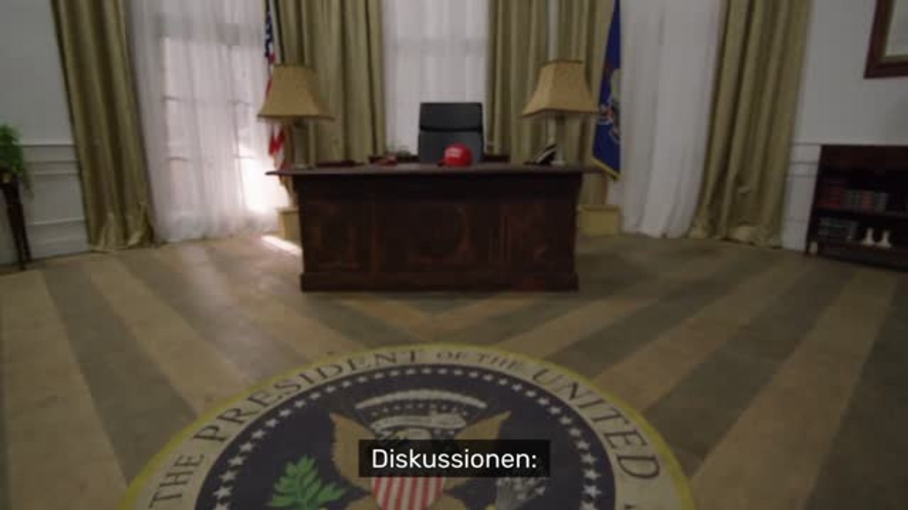 No Glomex Donald Trump: US-Präsident mit 'Demenz-Zettel' im Oval Office erwischt