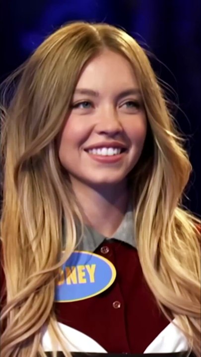 Sydney Sweeney Takes Over Fast Money on Celebrity Family Feud
