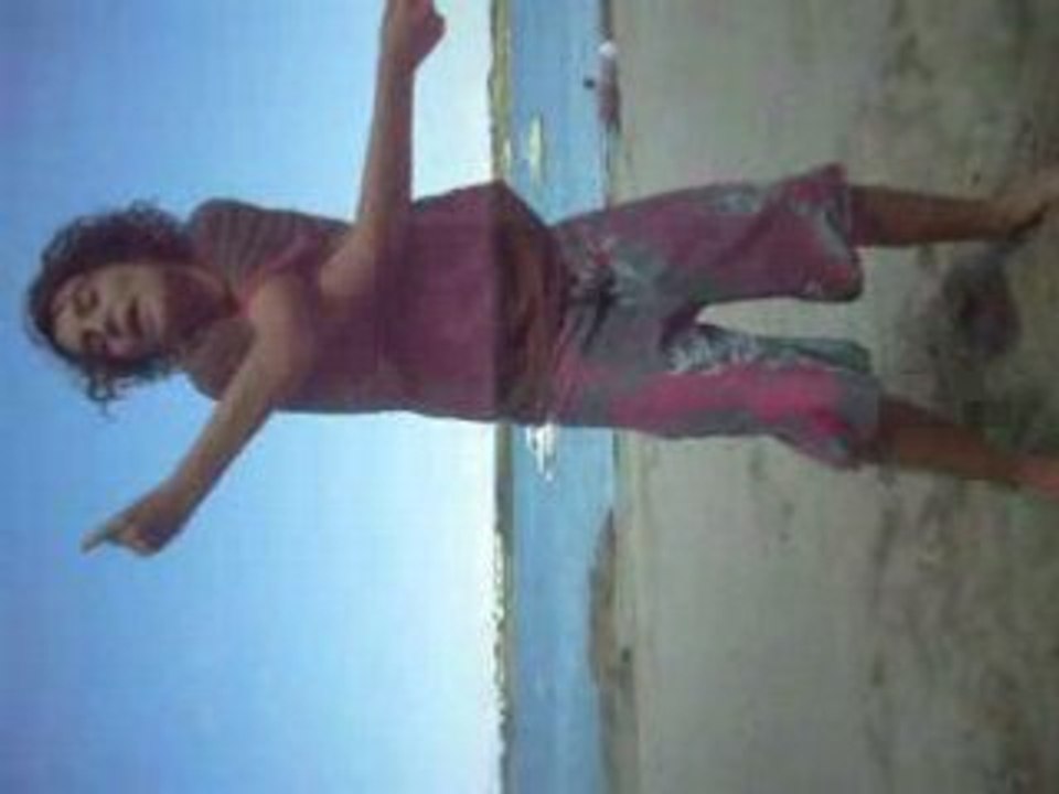 Arthur en mode... Tecktonik :)