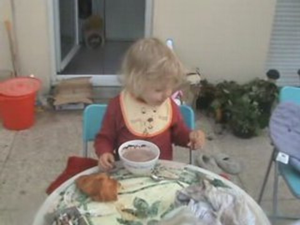 Y'a d'la joie ! Ouuuups, ça passe de travers.