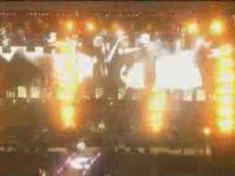 Queen & Paul Rodgers - Tie Your Mother Down