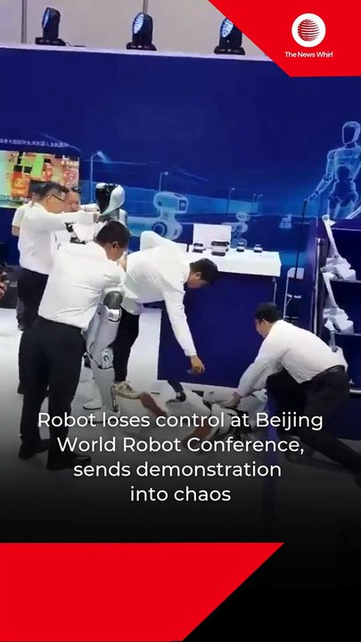 Robot loses control at Beijing World Robot Conf...