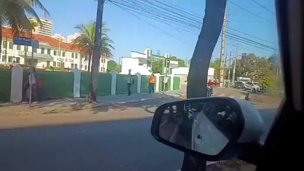 Ataque a tiros na avenida 13 de Maio