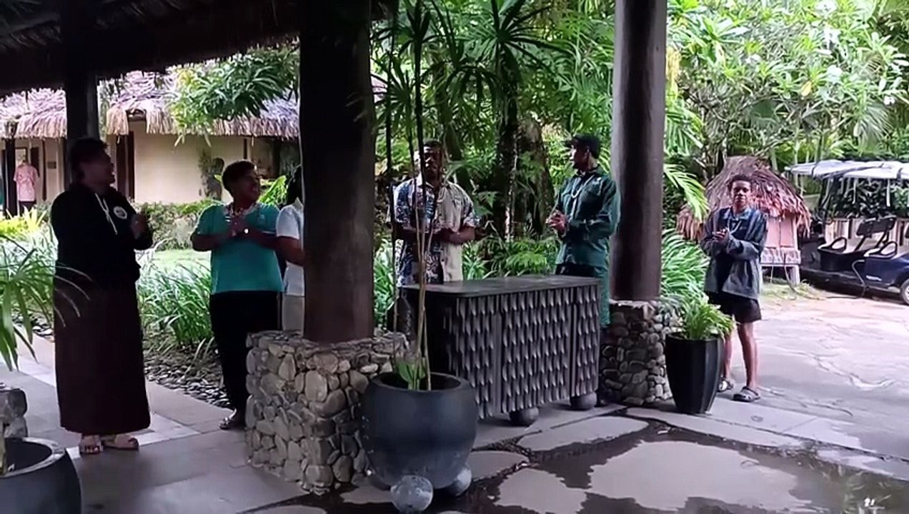 A farewell song from Nanuku Resort staff