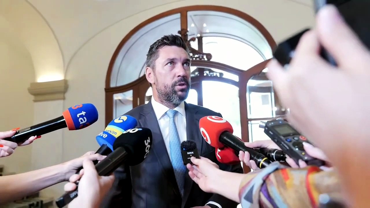 Pred rokovaním vlády 20.8.2026