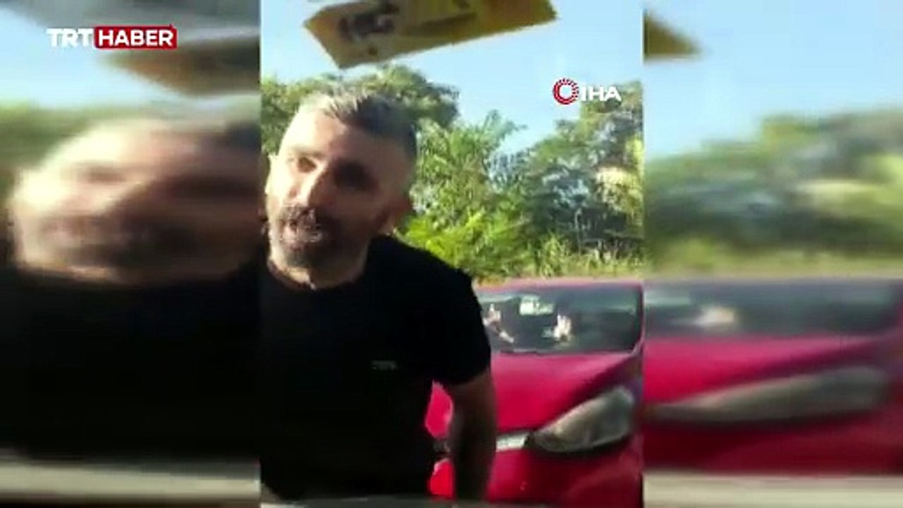 Trafikte bıçakla dehşet saçan sürücüye 180 bin...