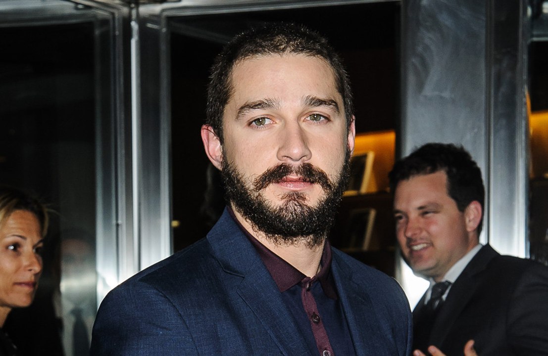 Shia LaBeouf 'boit quotidiennement' depuis son...