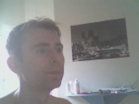 Wiwi égratigne Baby can i hold you tonight