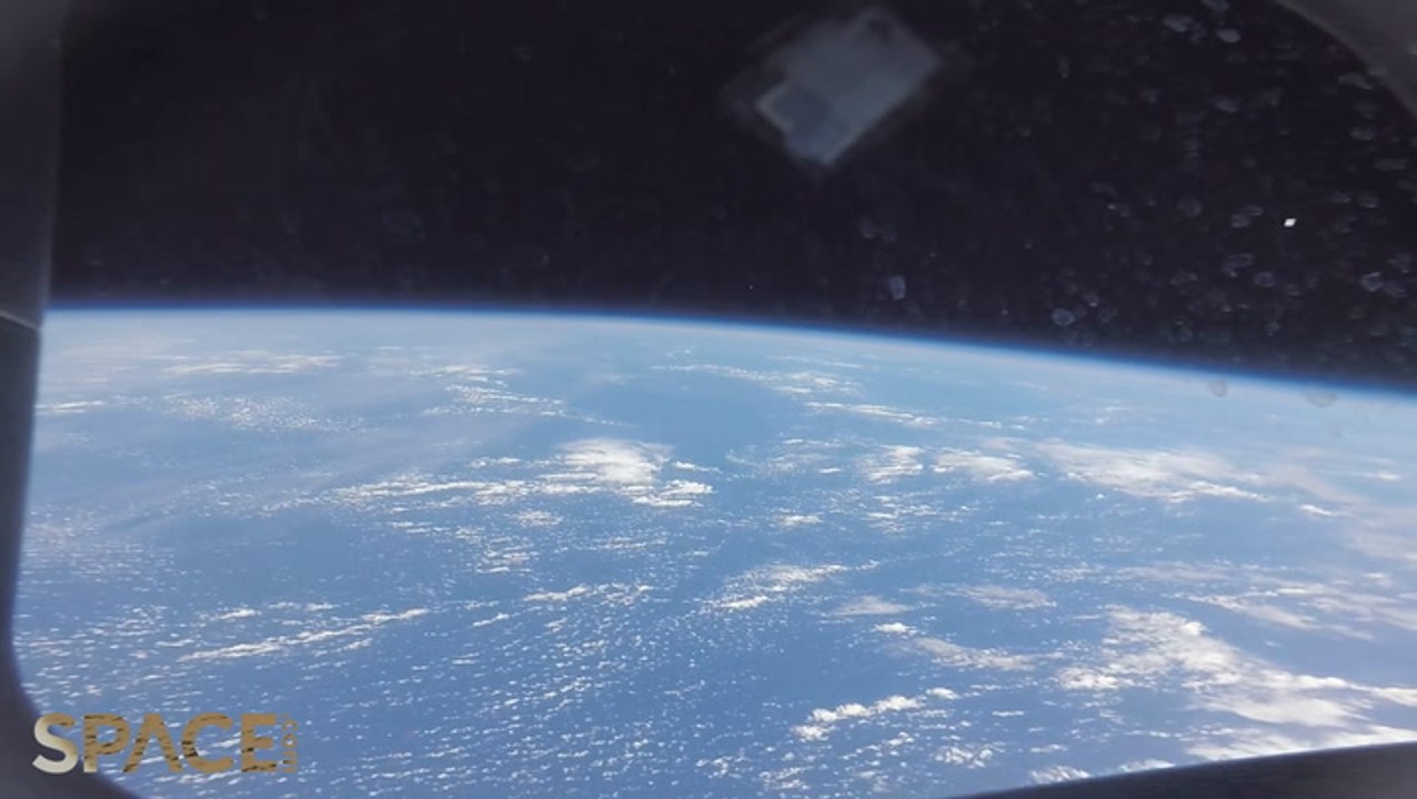 Time-Lapse Of Artemis 1 Spacecraft Re-Entering...