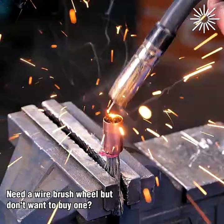 DIY wire brush wheel – perfect for rust removal! ⚒