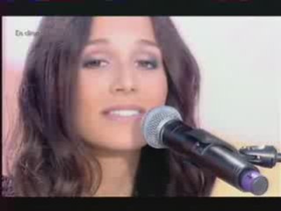 PAULINE    " ALLO LE MONDE "