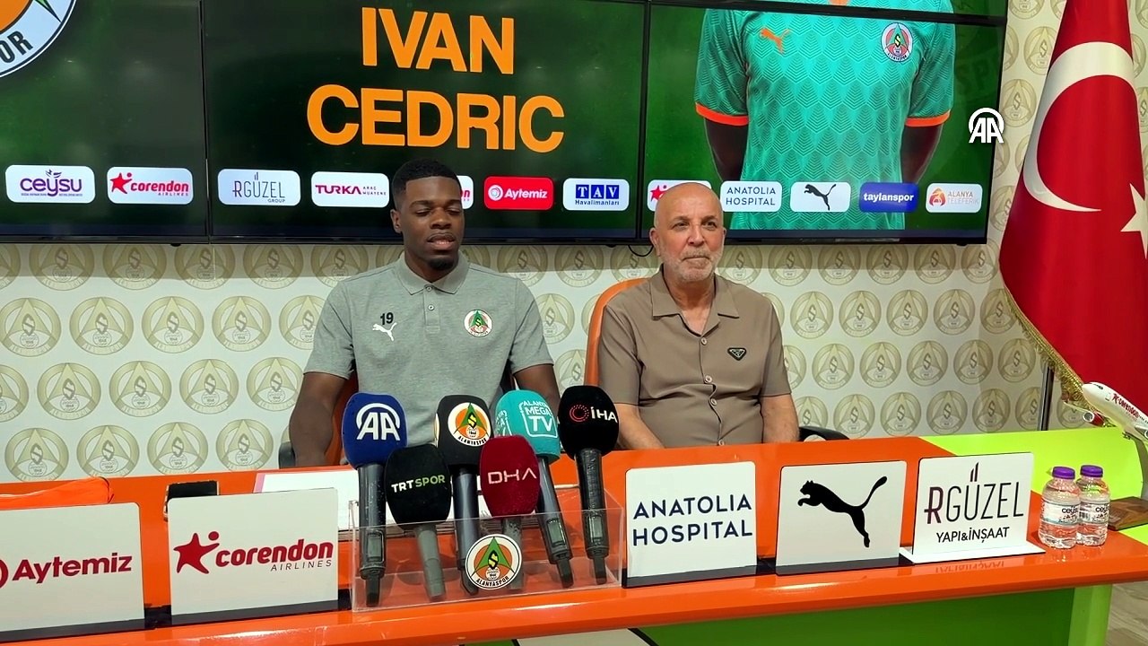 Alanyaspor, Ivan Cedric'i kadrosuna kattı | Aja...