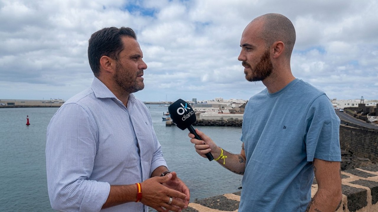 Malestar en Lanzarote tras la llegada de 245 in...
