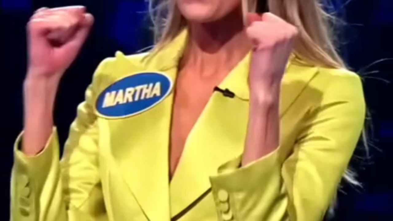 Martha Hunt Nearly Wins Celebrity Family Feud Fast Money by Herself
