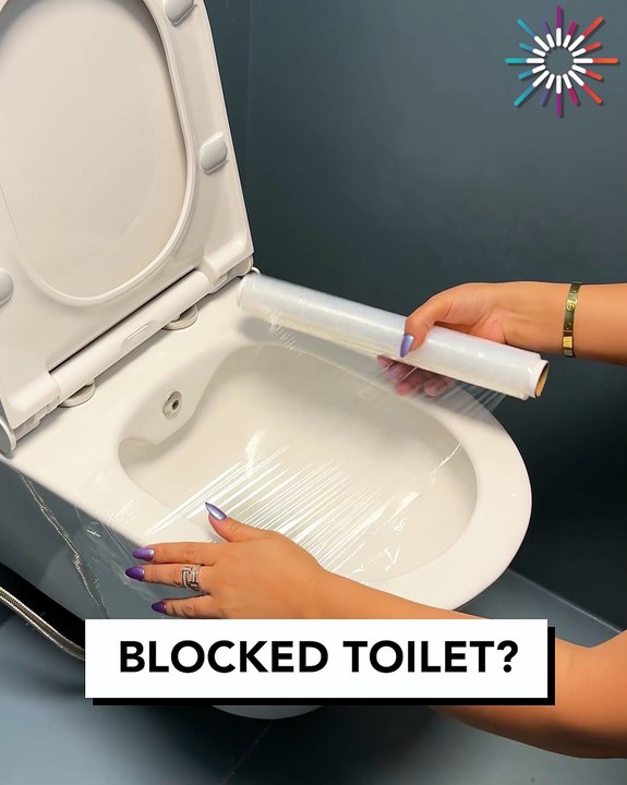 Plastic wrap hack for blocked toilets! 💯