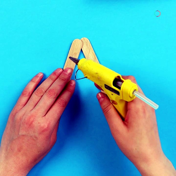 An easy and fun DIY project to try! 🙌💯