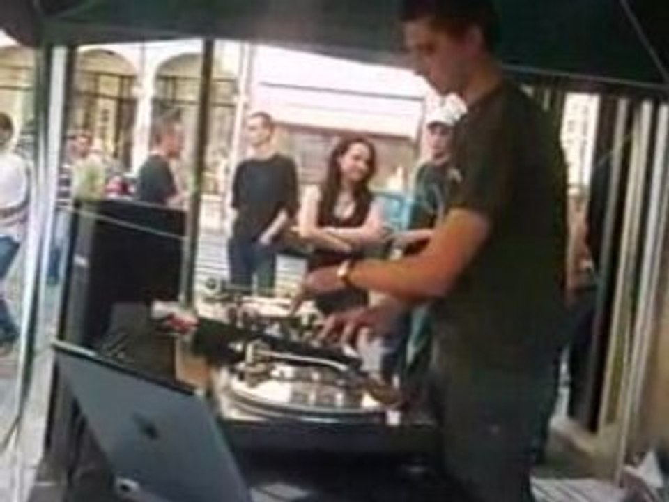 Dj C-Bou