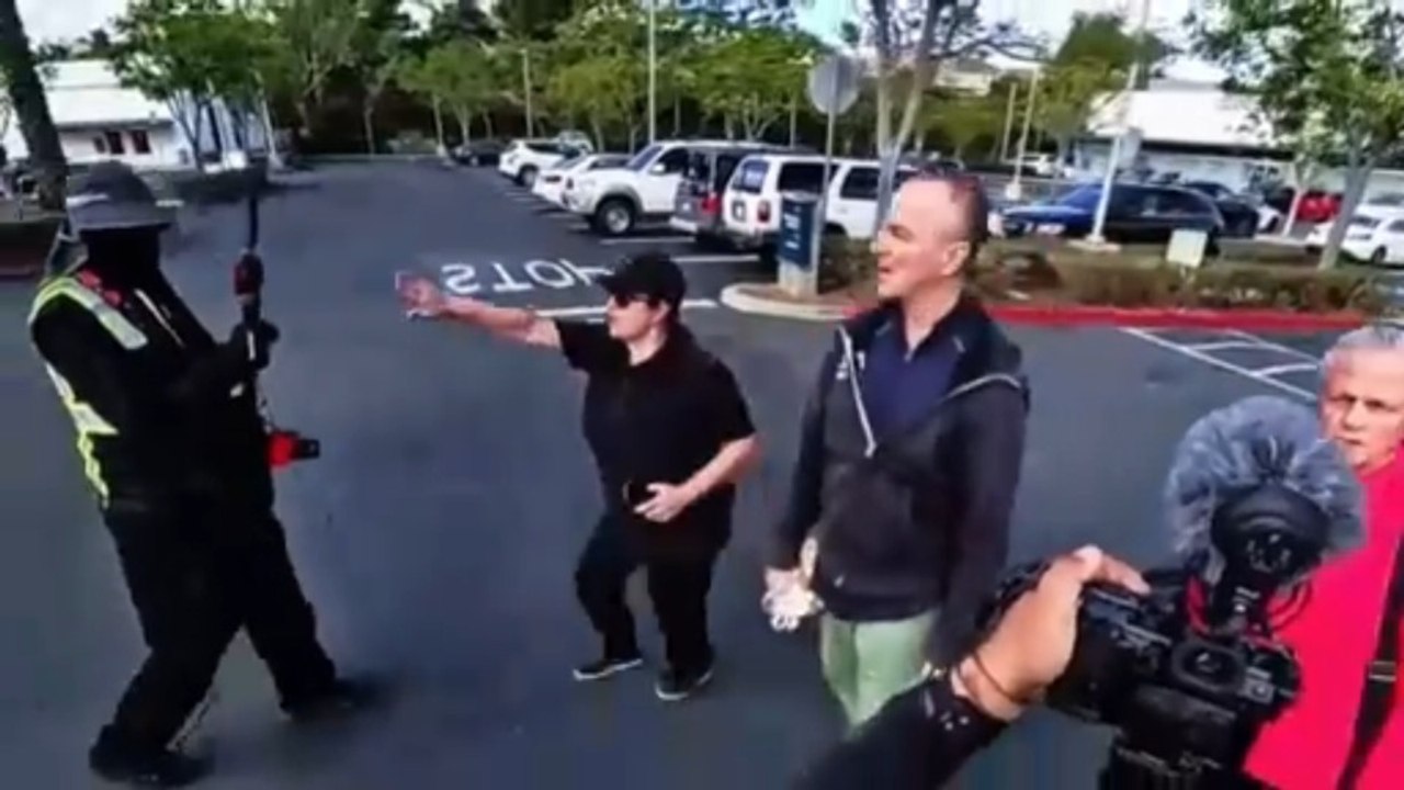 Karens Lying To 911 About Cameramen