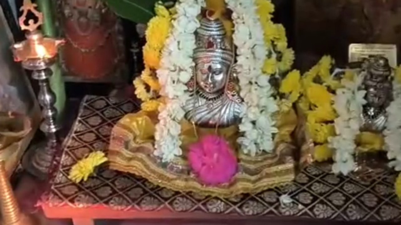எங்கள் வீட்டில் வரலக்ஷ்மி நோன்பு