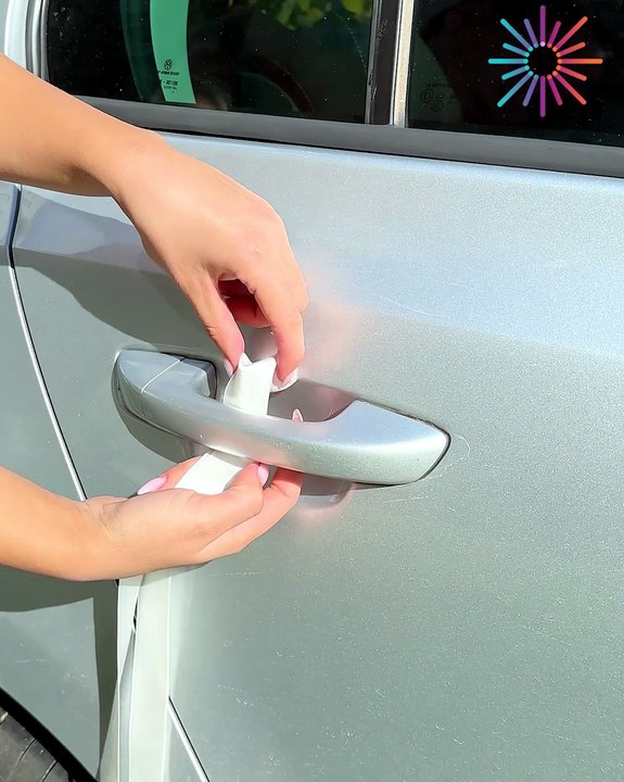 Add a floral touch to your wedding car with this simple hack  👰🌸