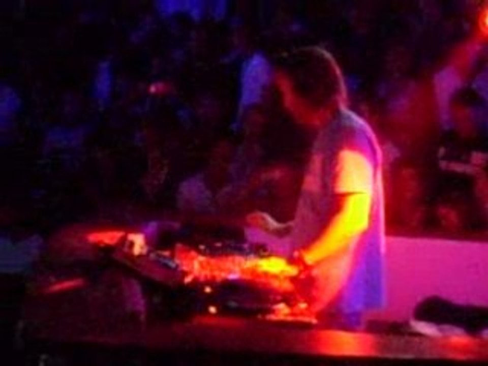 David Guetta à l'Amnésia Cap d'agde 18 juillet 2008