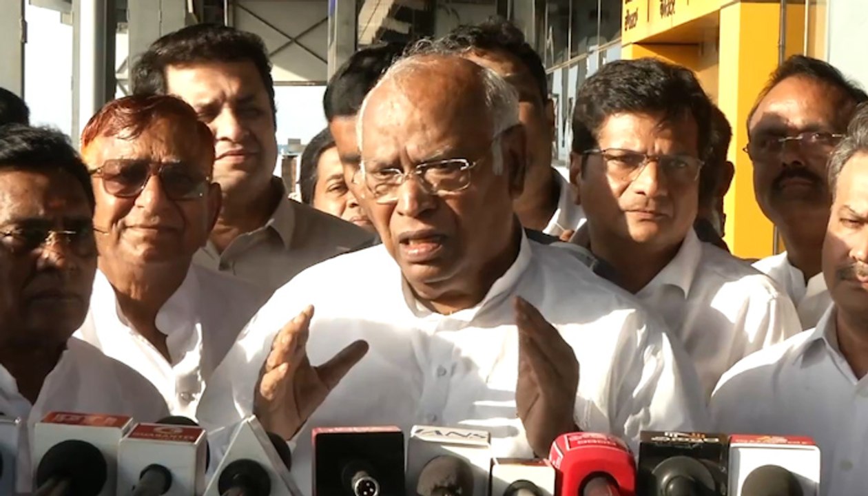 Kharge Supports Rahul’s Protest, Questions Govt...