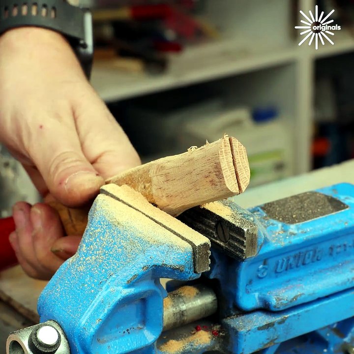 Secure your hammer to the handle with this hack🔨