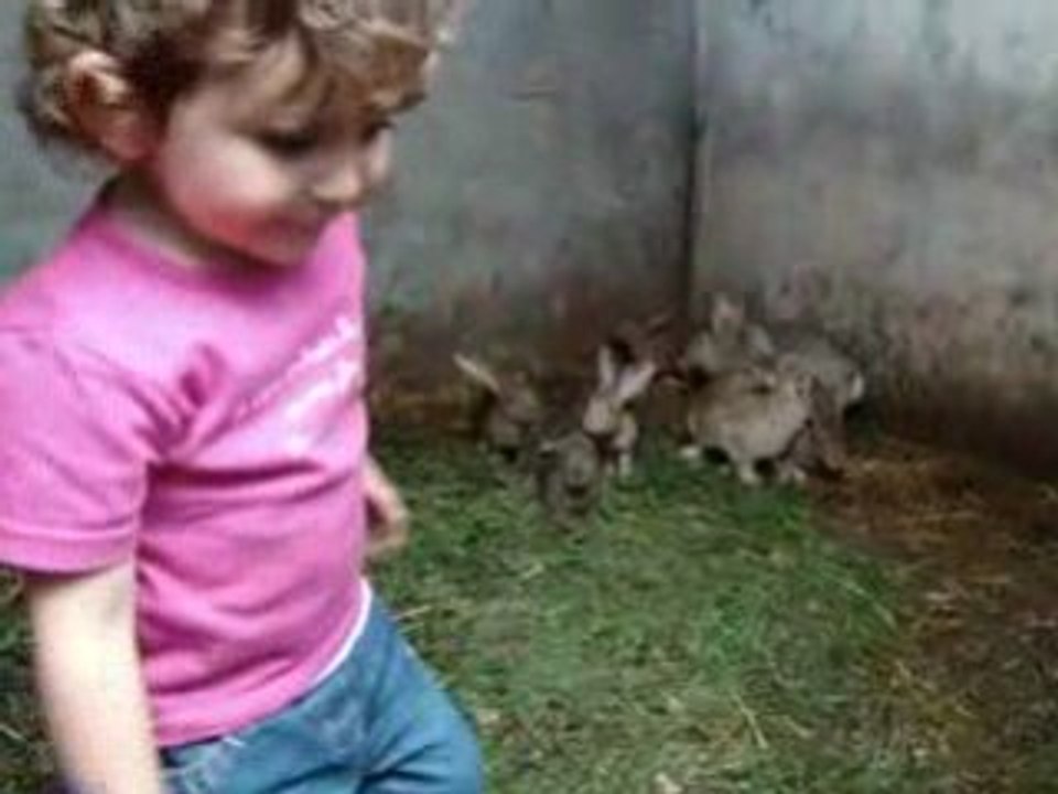 Julie et les lapins 19-07-08_0001_converted