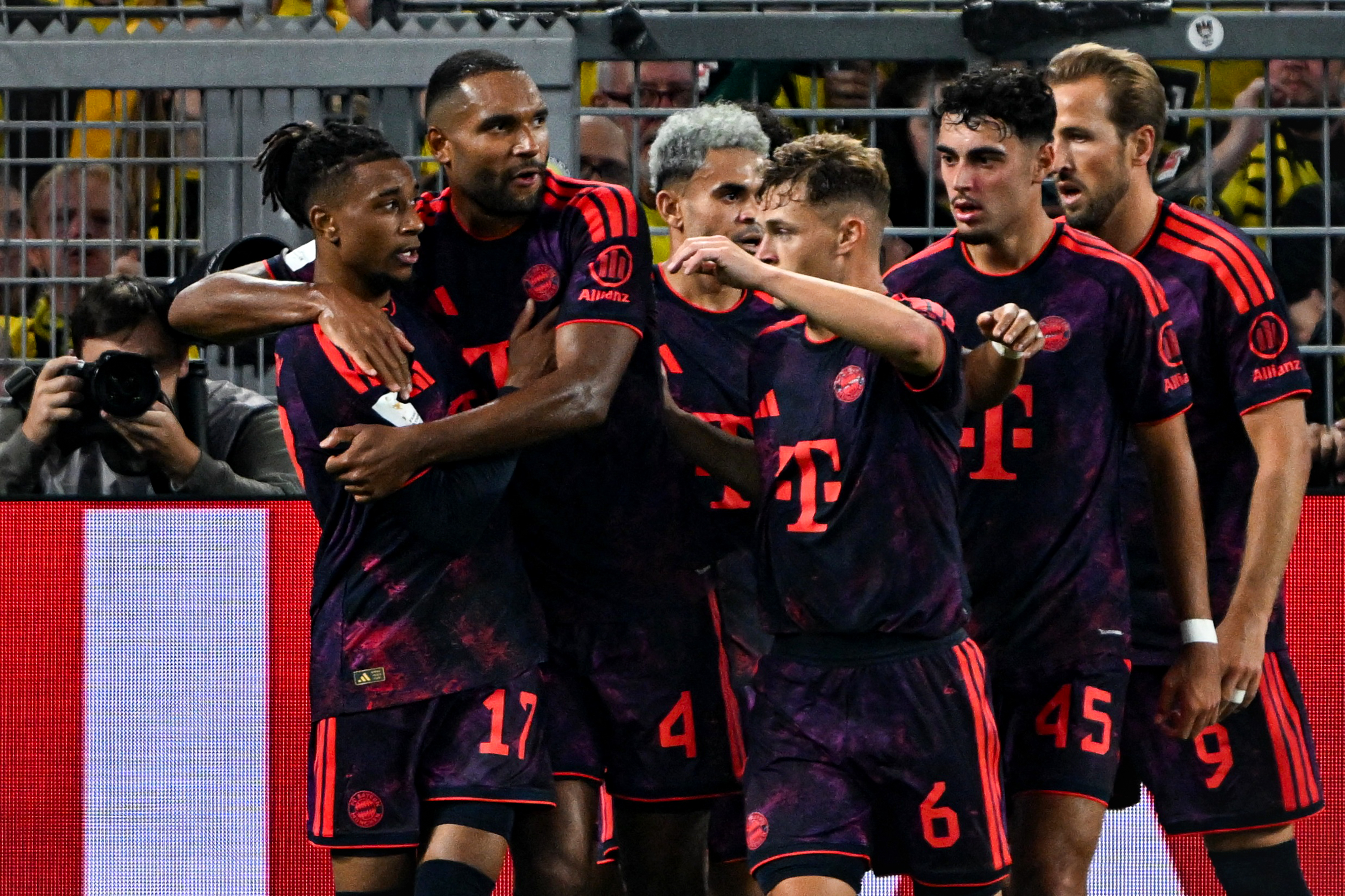 Supercoupe d'Allemagne : Olise et le Bayern titrés en battant Dortmund !
