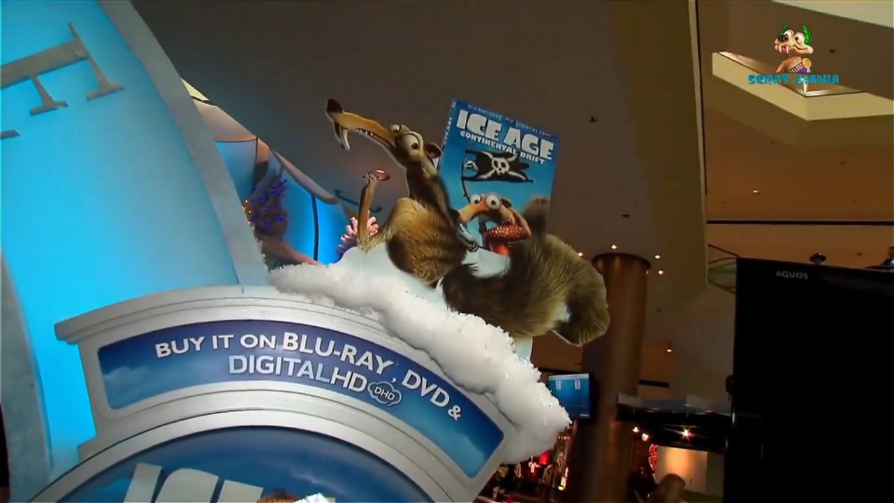 SCRAT - SURPRISE - ICE AGE 4 - NATIONAL SIGNING SANTA DAY - USA - ENG