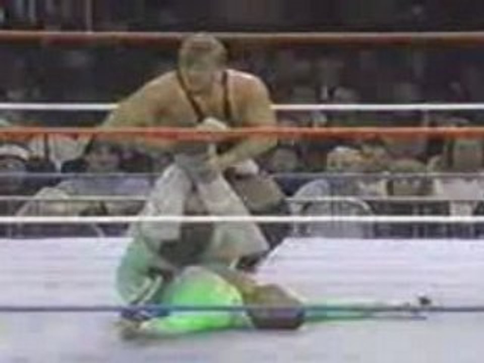 Owen Hart vs. Flash Funk - WWF Raw 2/17/97