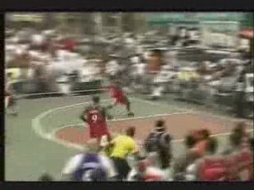 Dunks at rucker park - BASKETBALL