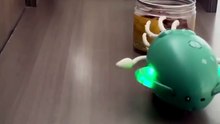 Interactive Octopus Cat Toy with Lights & Music – Automatic Obstacle Avoidance