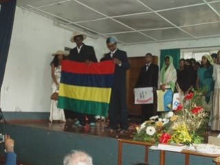 KaYa île MaUrIce CliN d'OeiL o cousin