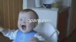 fou rire bebe- Gülen bebek Çok Komik video izlemelisiniz