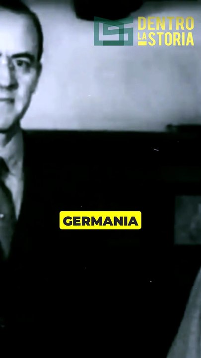 🤝 1939: Hitler and Stalin Divide Eastern Europe