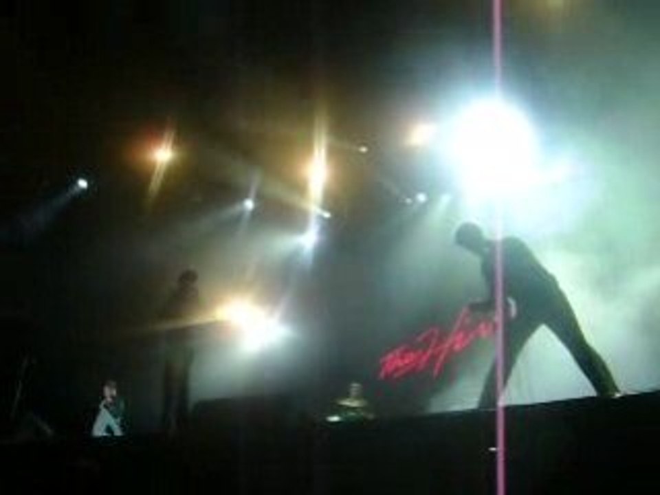 The Hives - Tick Tick Boom