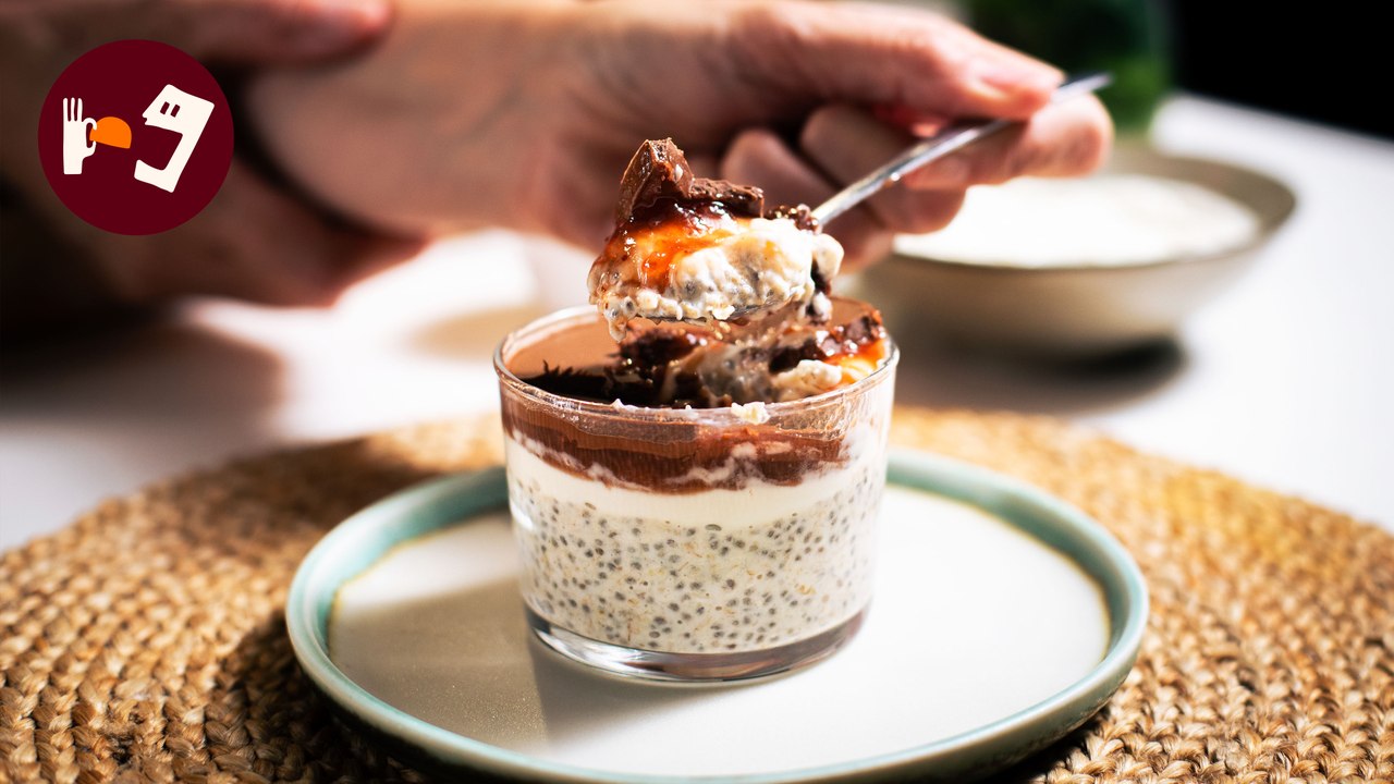 El desayuno saludable que parece un postre (porridge frío)