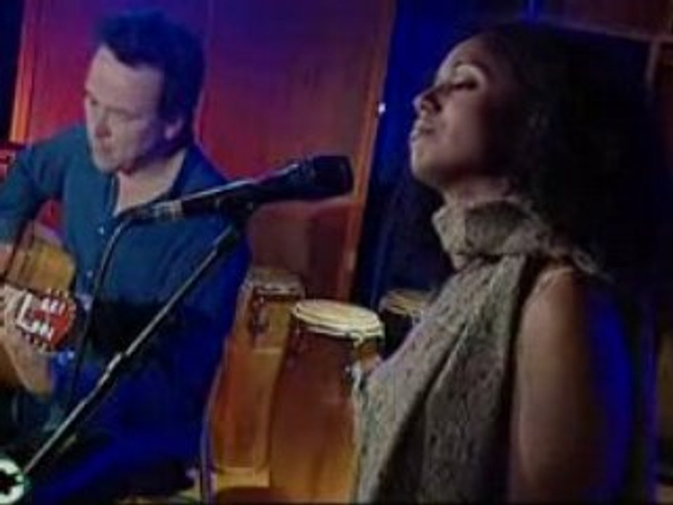 Susheela Raman - Manasuloni (acoustic session TV5 2003)