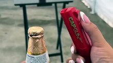 🎯 Capgun Bottle Opener – Fun Spring Catapult Bottle Opener for Parties & Gifts
