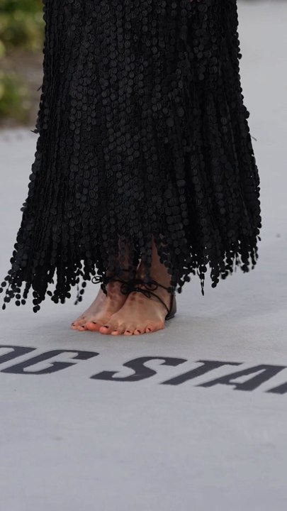 The Ultimate Fashion Statement: Margaret Qualley Ditches Heels