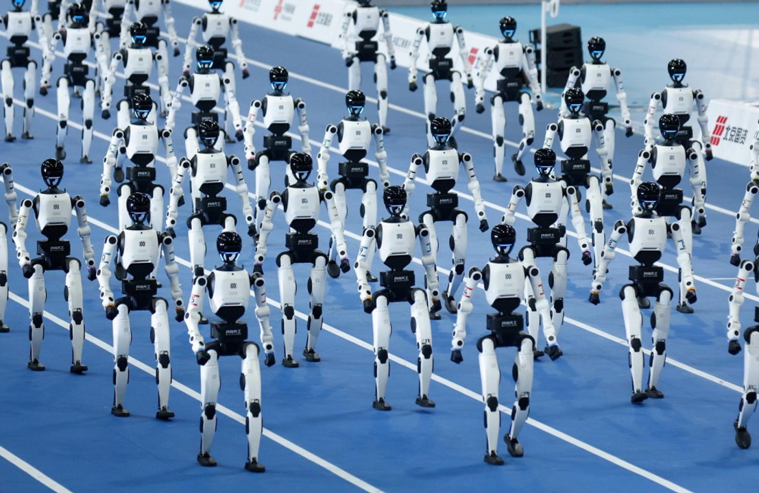 Robots break human records at World Humanoid Robot Games