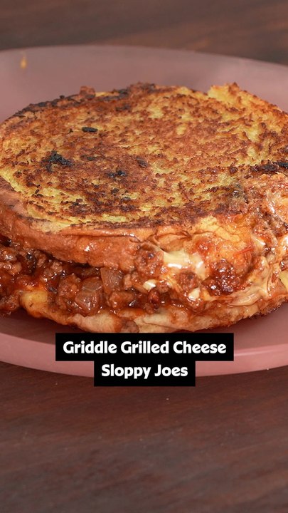 How to Make Grilled Cheese Sloppy Joes