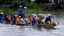 thuyền đua tập luyện cho mùa đua lệ thủy