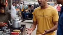 Two_friends_at_tea_stall_202608041725_1