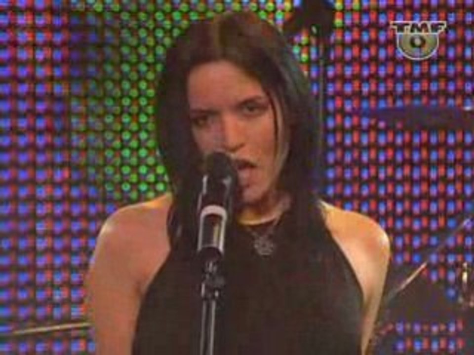 The Corrs - Breathless Live38 (2001)