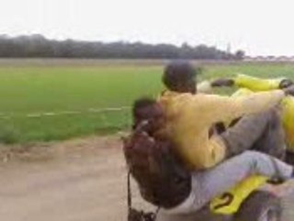 CRiK'S Ki FAi UNE PTiTE ROUE ARiERE